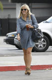 th_03167_Reese_Witherspoon_Out_for_Lunch_in_Brentwood_October_22_2012_076_122_172lo.jpg