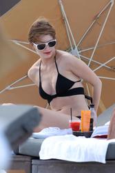 http://img240.imagevenue.com/loc367/th_312837863_Mischa_Barton_Bikini_Candids_on_the_Beach_in_Miami_December_27_2011_259_122_367lo.jpg